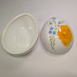 Mikasa Dancing Flowers Egg Shape - Retro 70s Floral Poppies - Bone China 4.5"